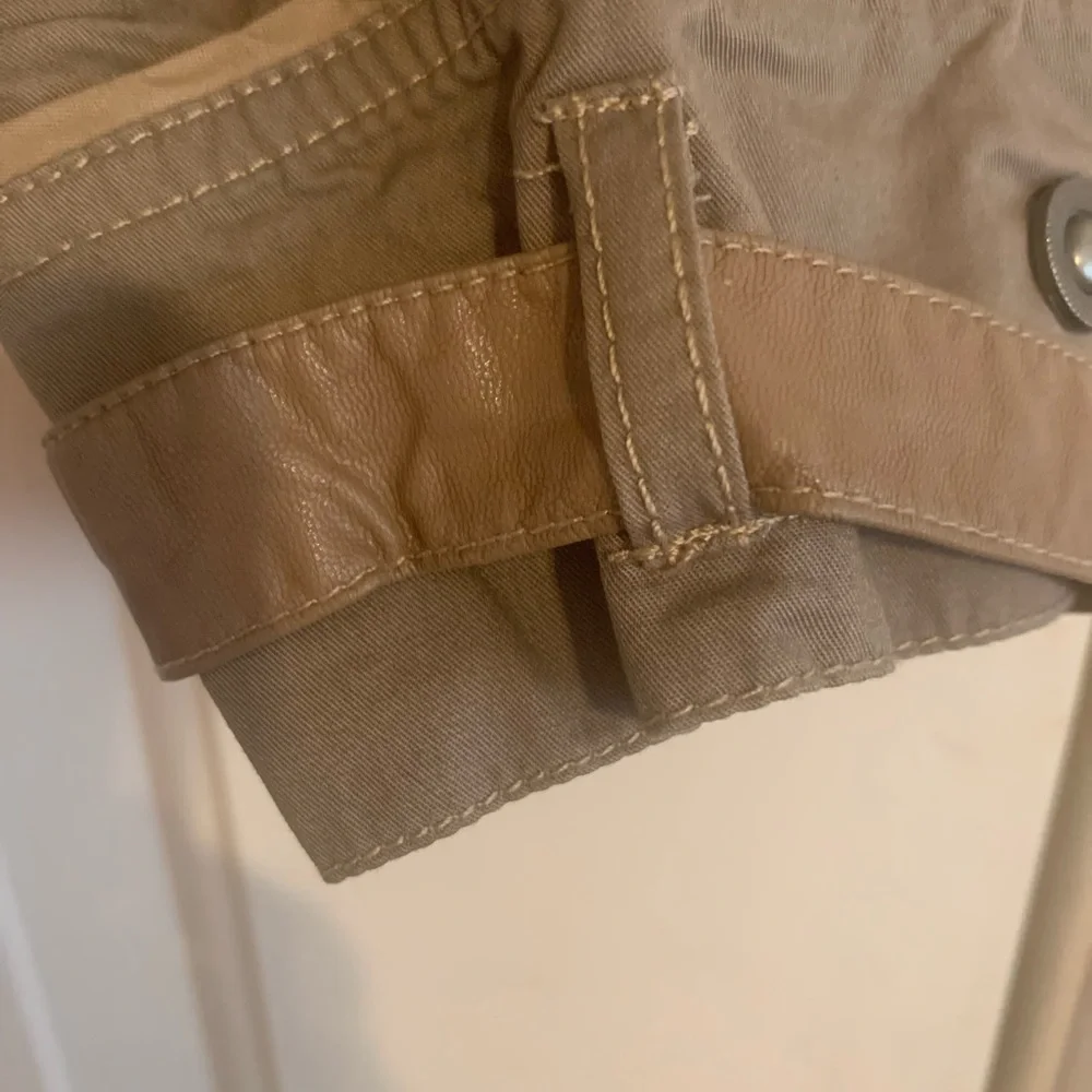 COPY - Jacket - Picture 4 of 5